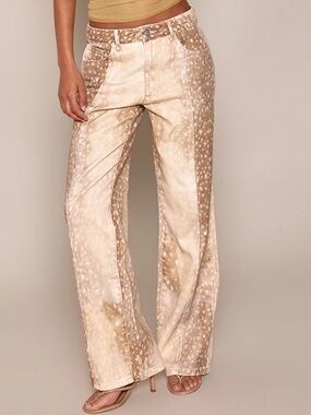 PrettyLittleThing Two-Tone deer print Wide Leg Printed Pants in Beige Tan